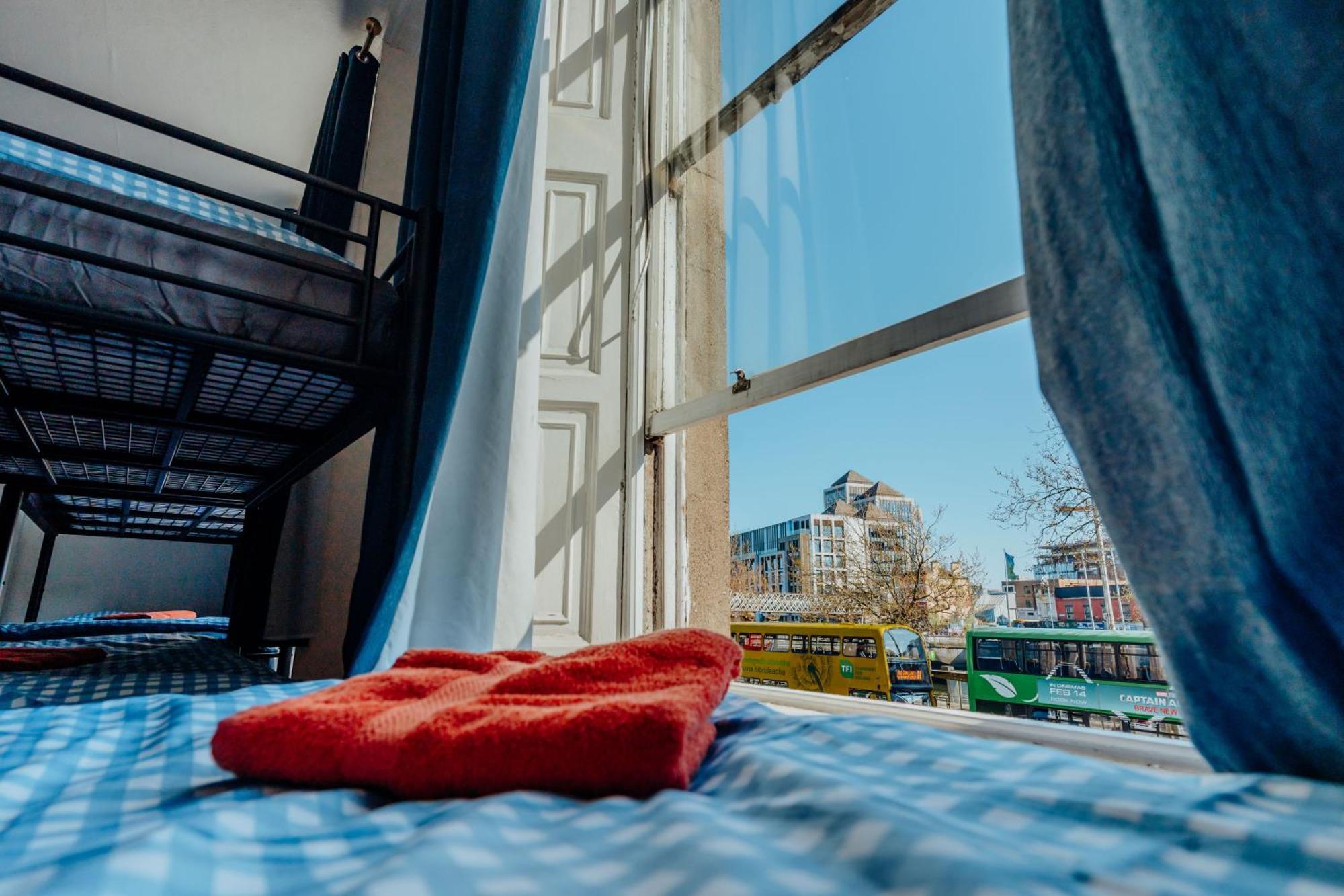Eden Quay Guesthouse Private Rooms Dublin Bagian luar foto
